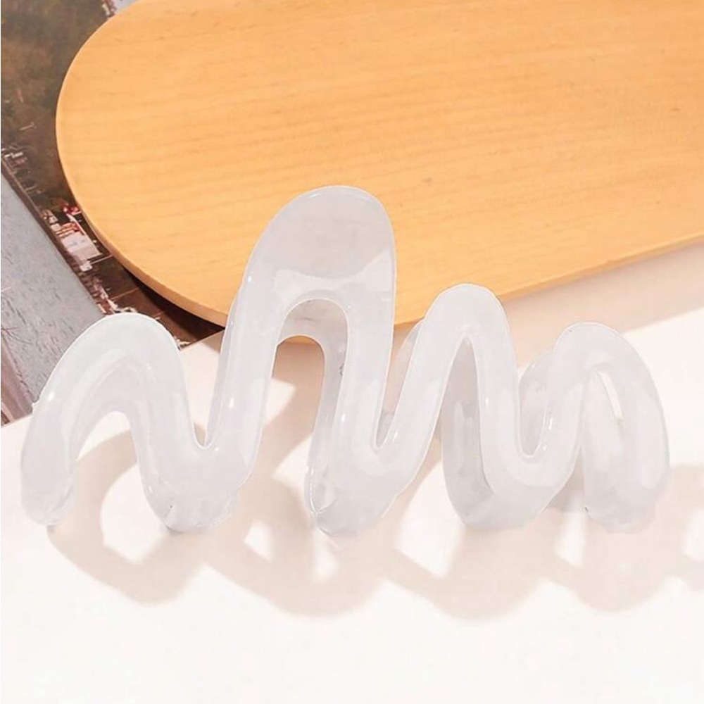 Set of 4 wavy hair clips - Picture 2 of 7